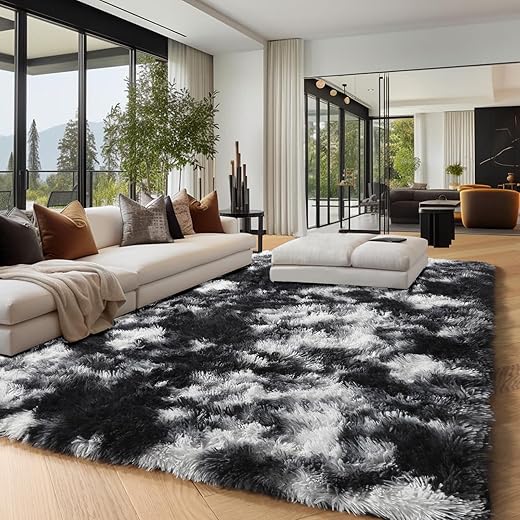 Step-by-Step Guide to Styling Black and White Rugs in Your Home 1 Step-by-Step Guide to Styling Black and White Rugs in Your Home